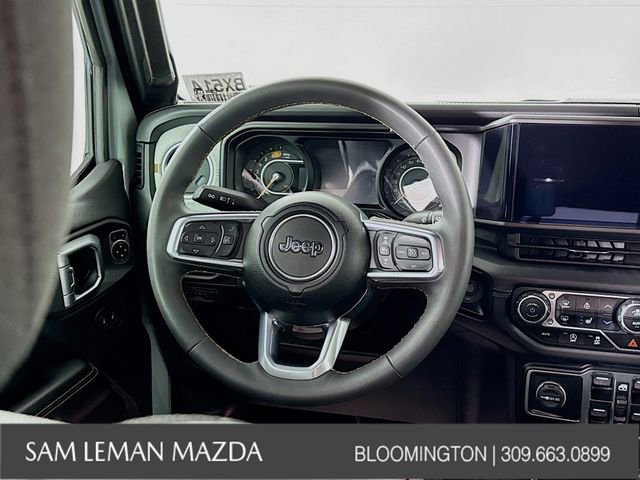 Used 2024 Jeep Wrangler Sahara image 11