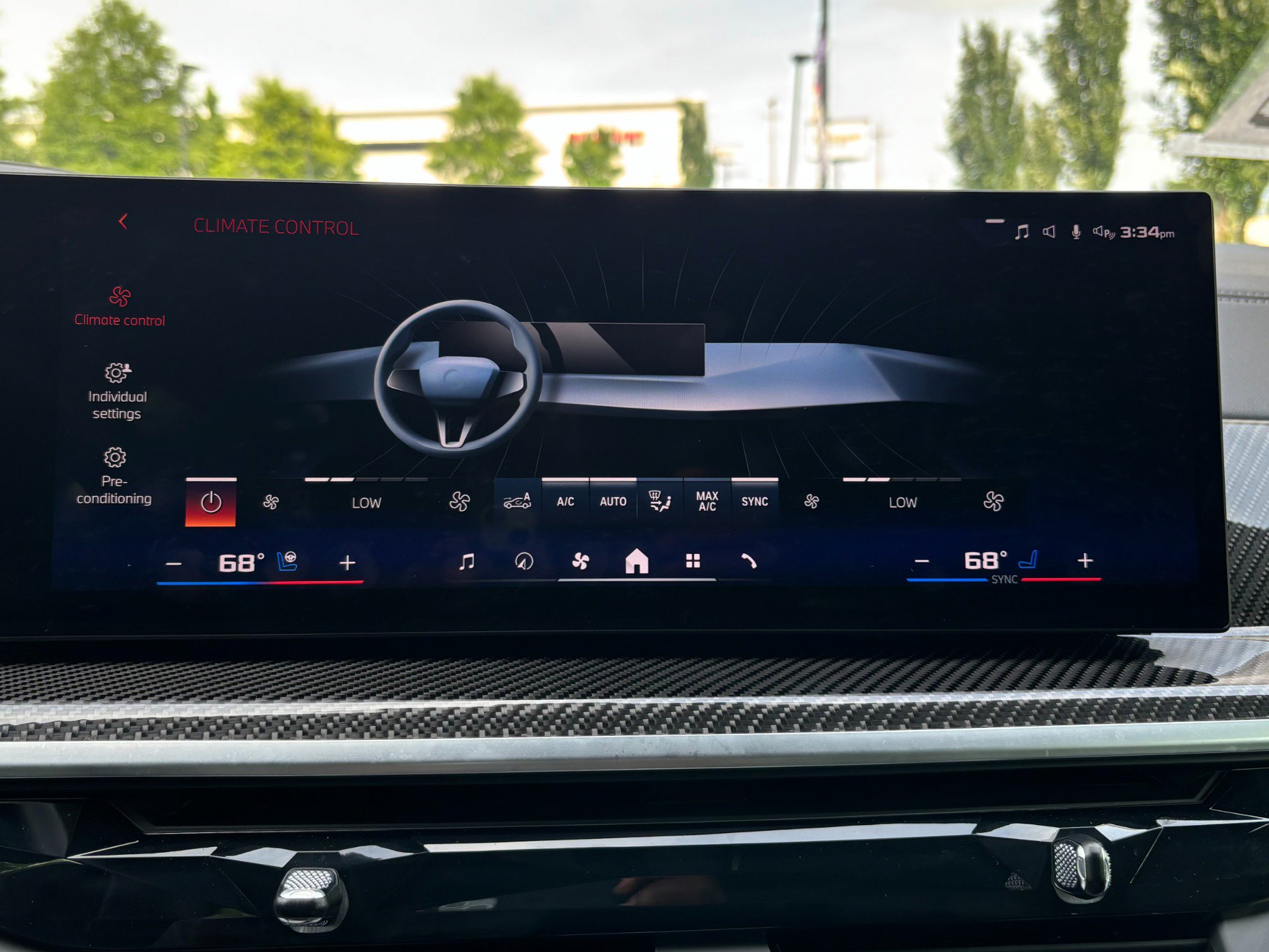 Used 2025 BMW X7 M60i AWD/4WD image 44