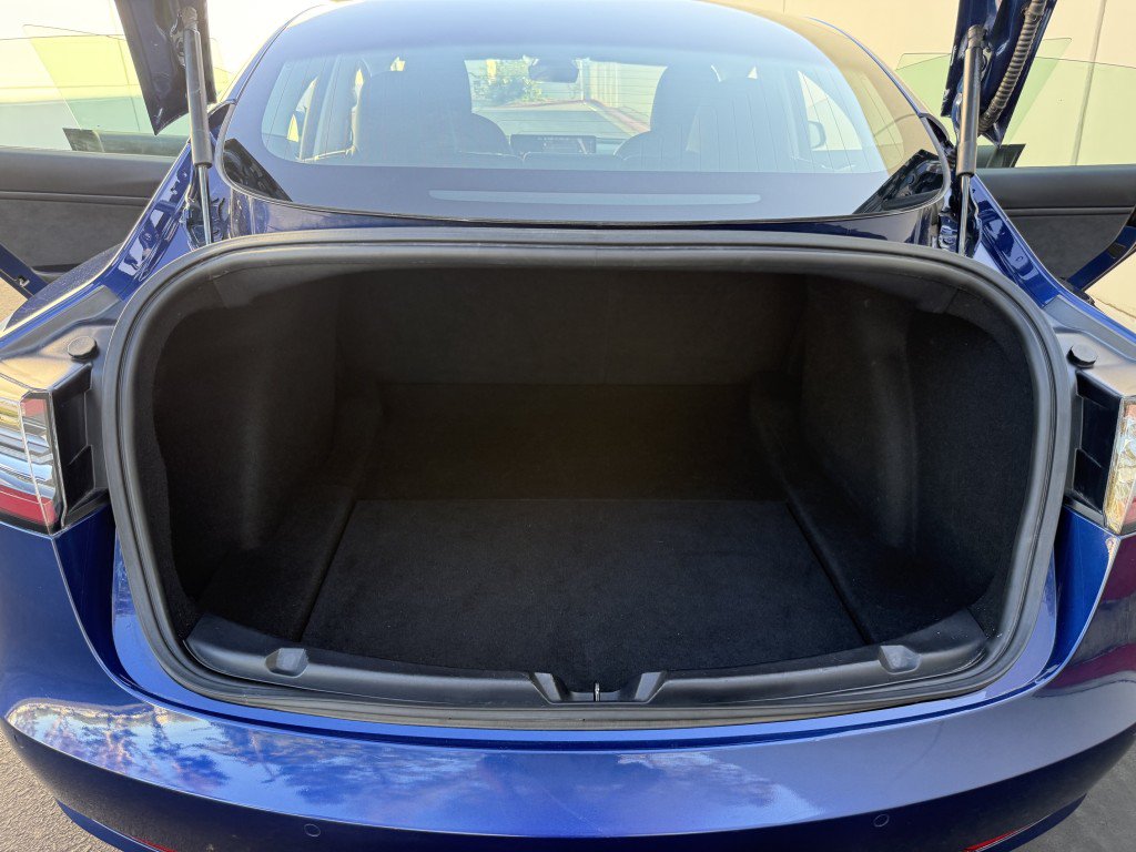 Used 2020 Tesla Model 3 Standard Range Plus RWD image 16