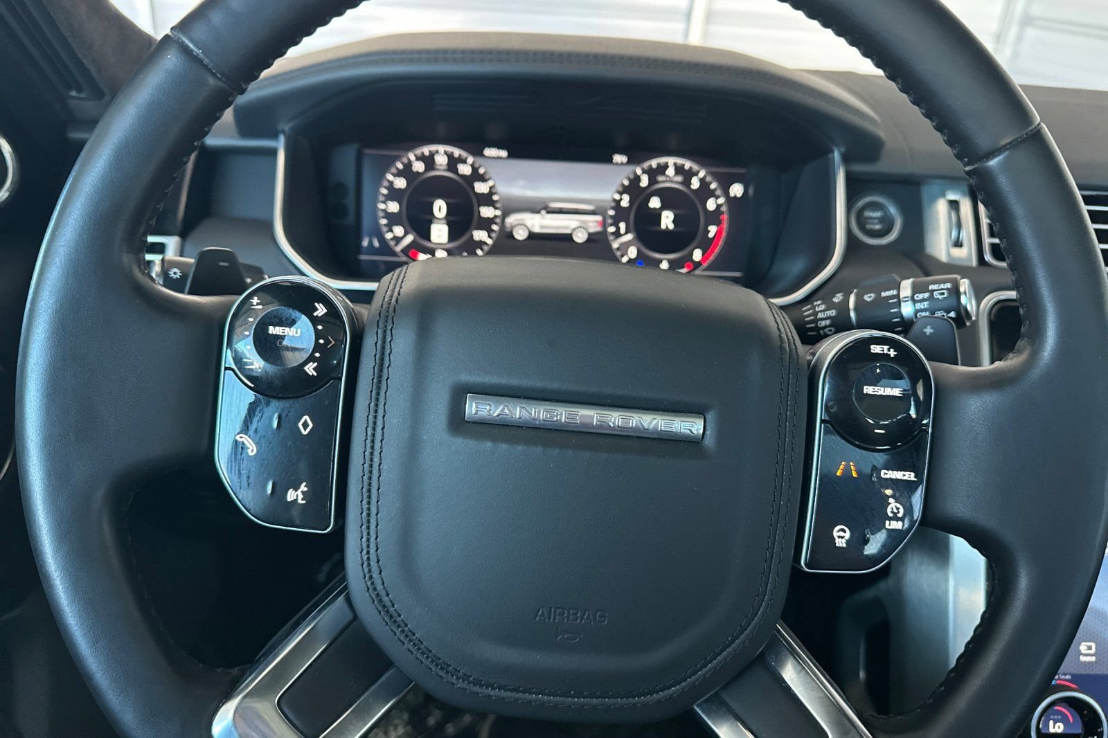 Used 2019 Land Rover Range Rover Long Wheelbase Supercharged AWD/4WD image 26