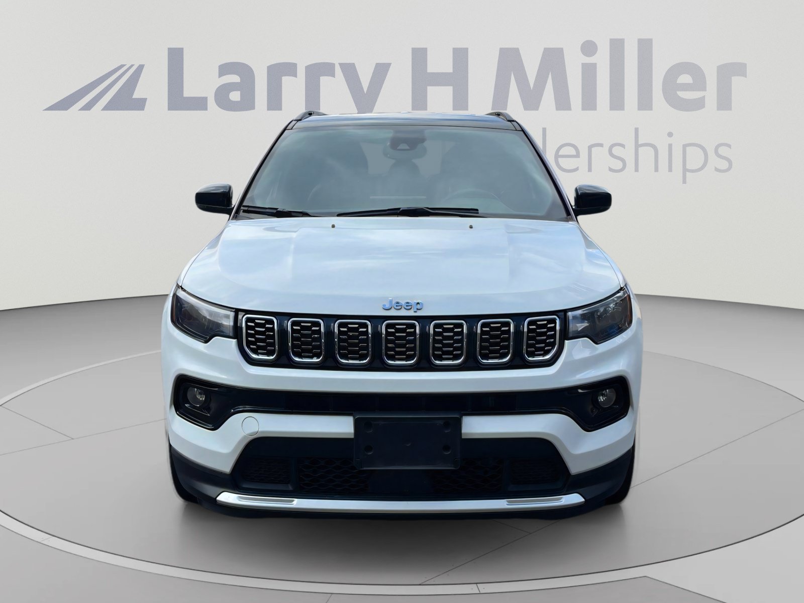 Used 2025 Jeep Compass Limited AWD/4WD image 8