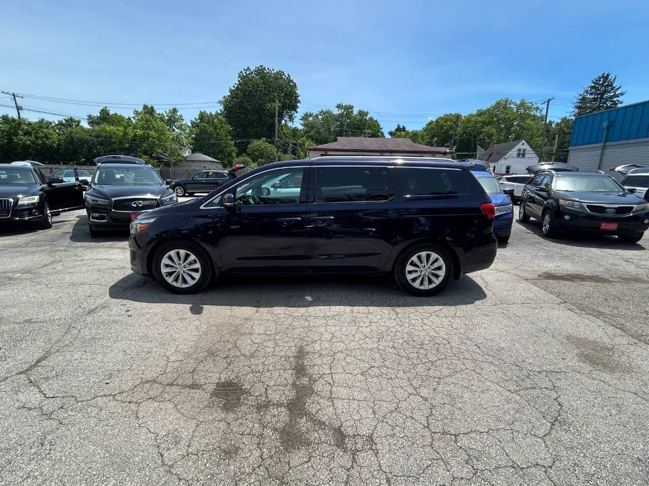 Used 2018 Kia Sedona EX FWD image 4