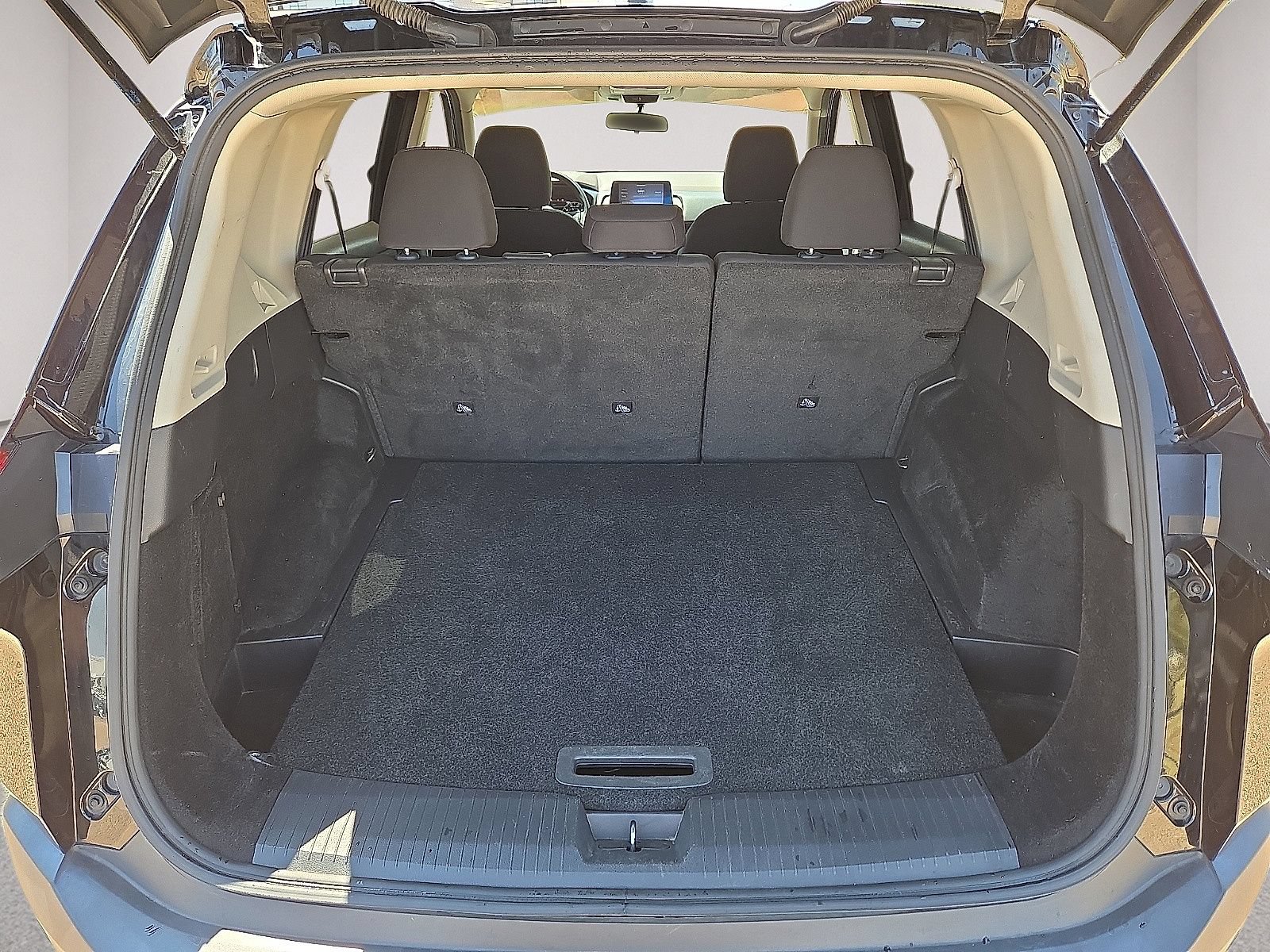 Used 2023 Nissan Rogue S FWD image 12