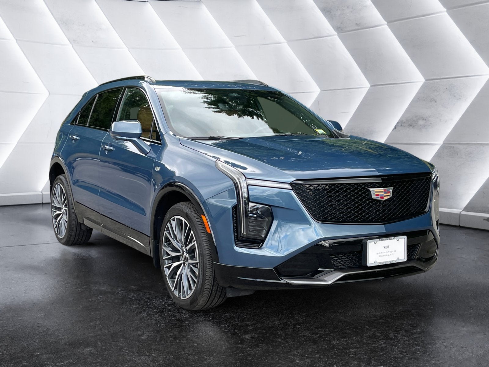 Used 2025 Cadillac XT4 Sport AWD/4WD image 8