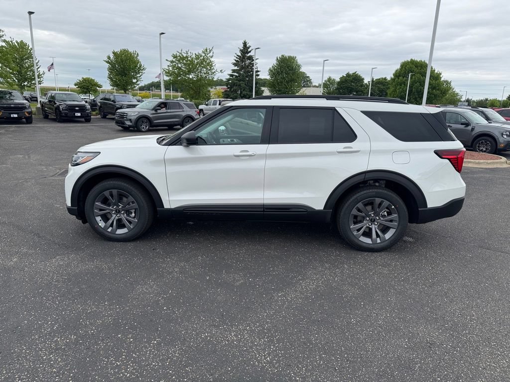 New 2026 Ford Explorer Active w/ Active Comfort Package AWD/4WD image 6