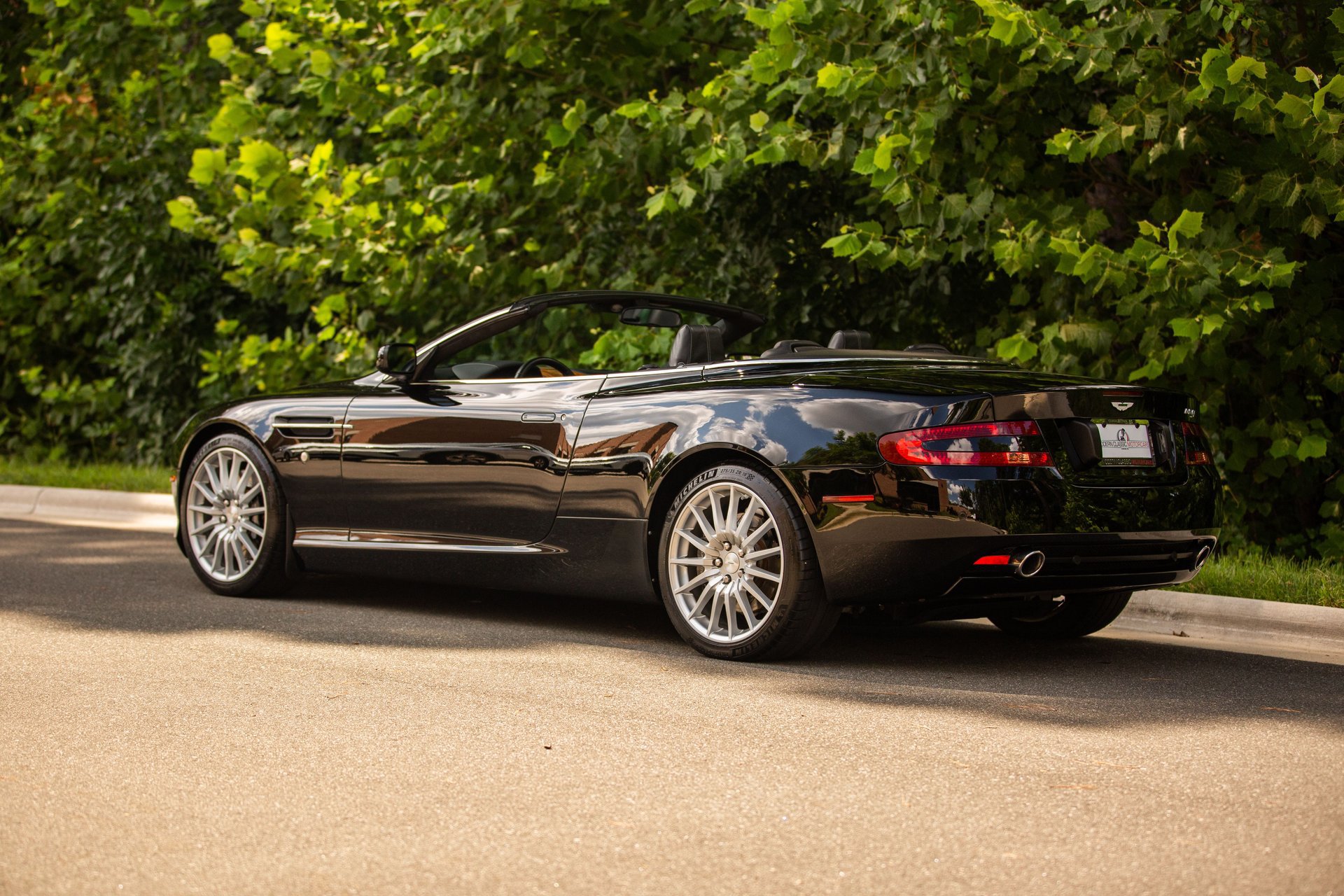 Used 2007 Aston Martin DB9 Volante RWD image 24