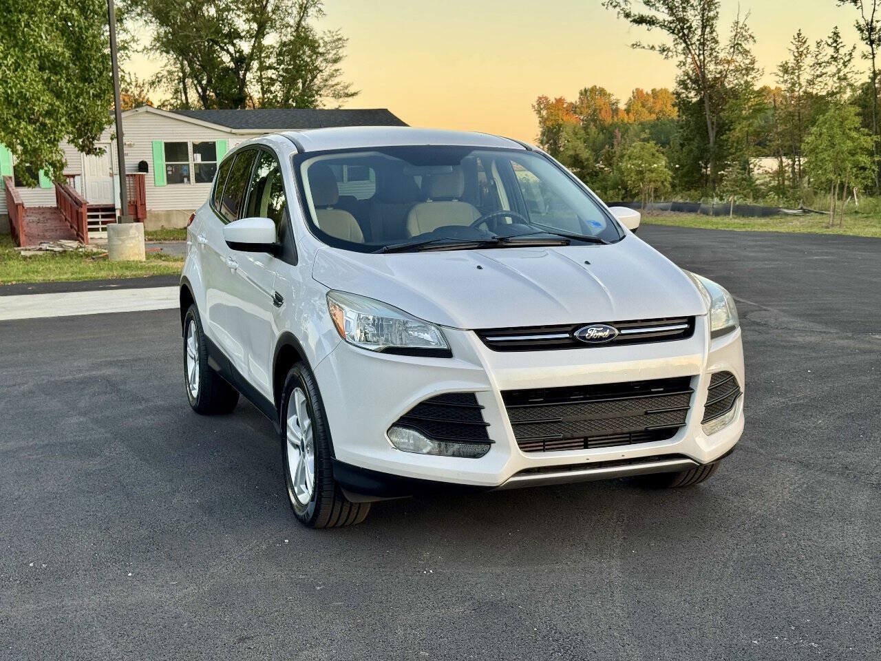 Used 2016 Ford Escape SE