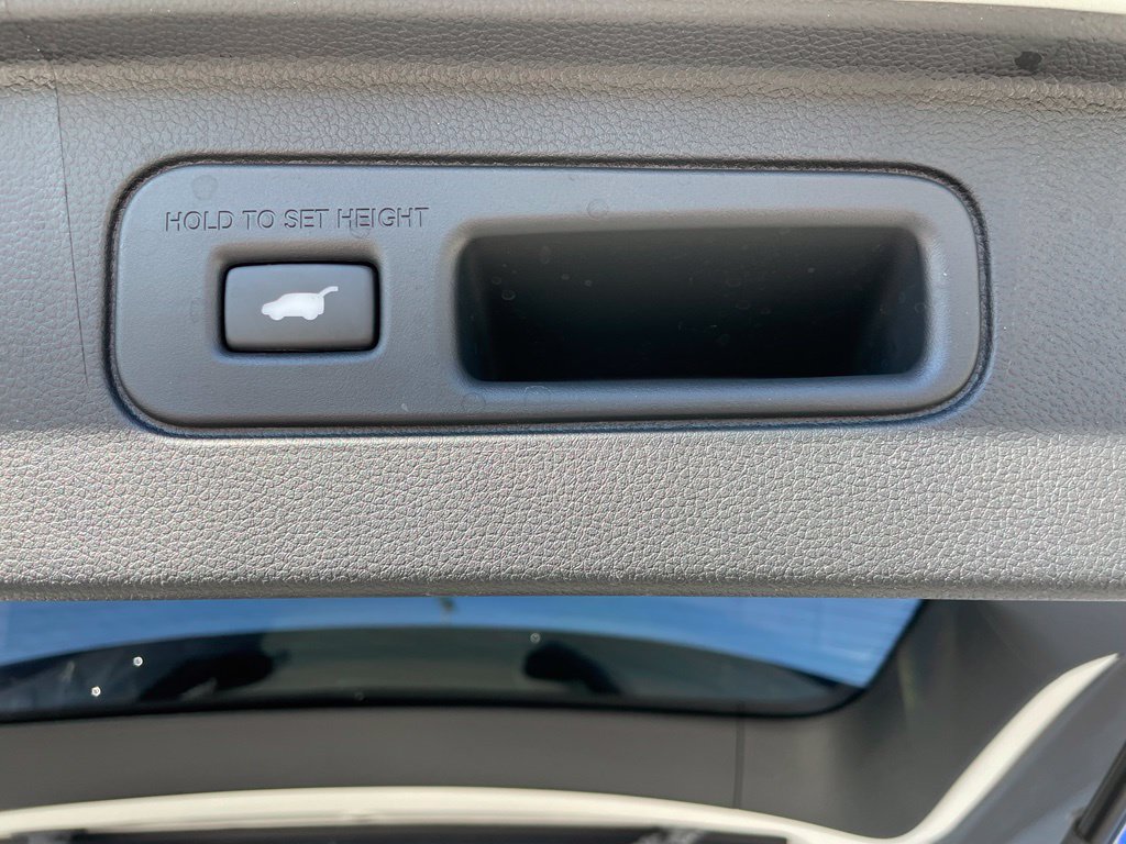 Certified 2025 Honda Pilot Touring image 42