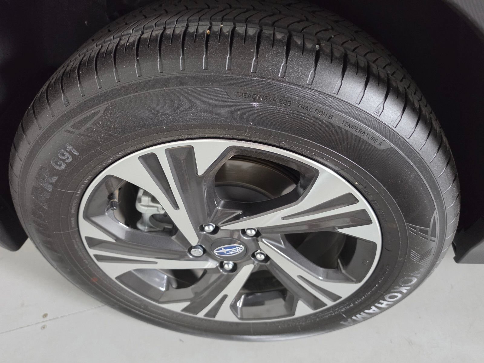 Used 2025 Subaru Crosstrek 2.5i Premium AWD/4WD image 11