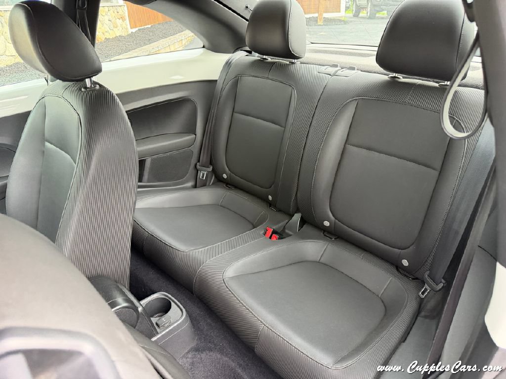 Used 2013 Volkswagen Beetle 2.5 FWD image 7
