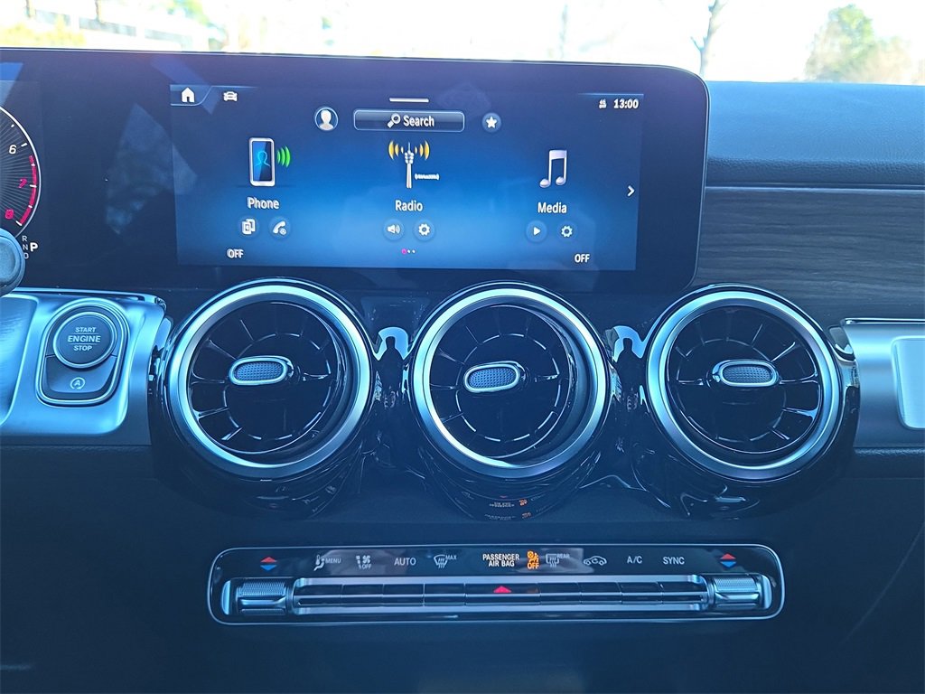 New 2026 Mercedes-Benz GLB 250 4MATIC image 23