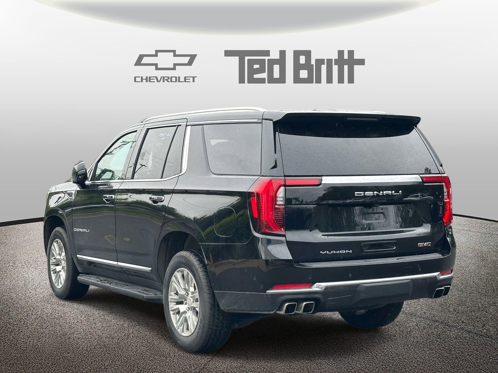 Used 2025 GMC Yukon Denali AWD/4WD image 6