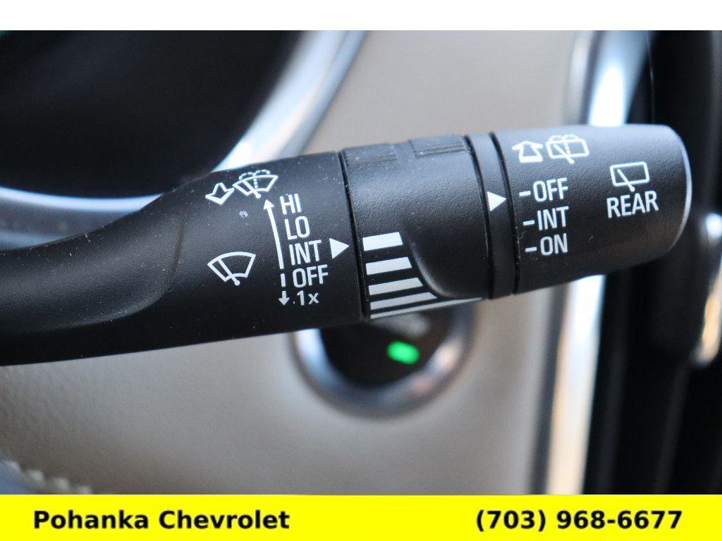 Used 2023 Chevrolet Traverse LS w/ Safety Package image 11