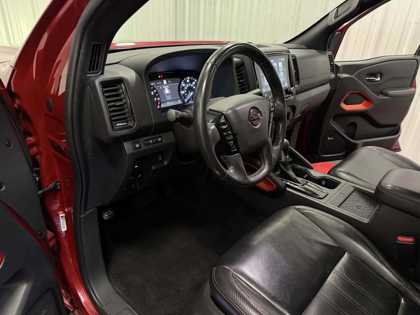 Used 2023 Nissan Frontier PRO-4X w/ Pro-4X Premium Package AWD/4WD image 44