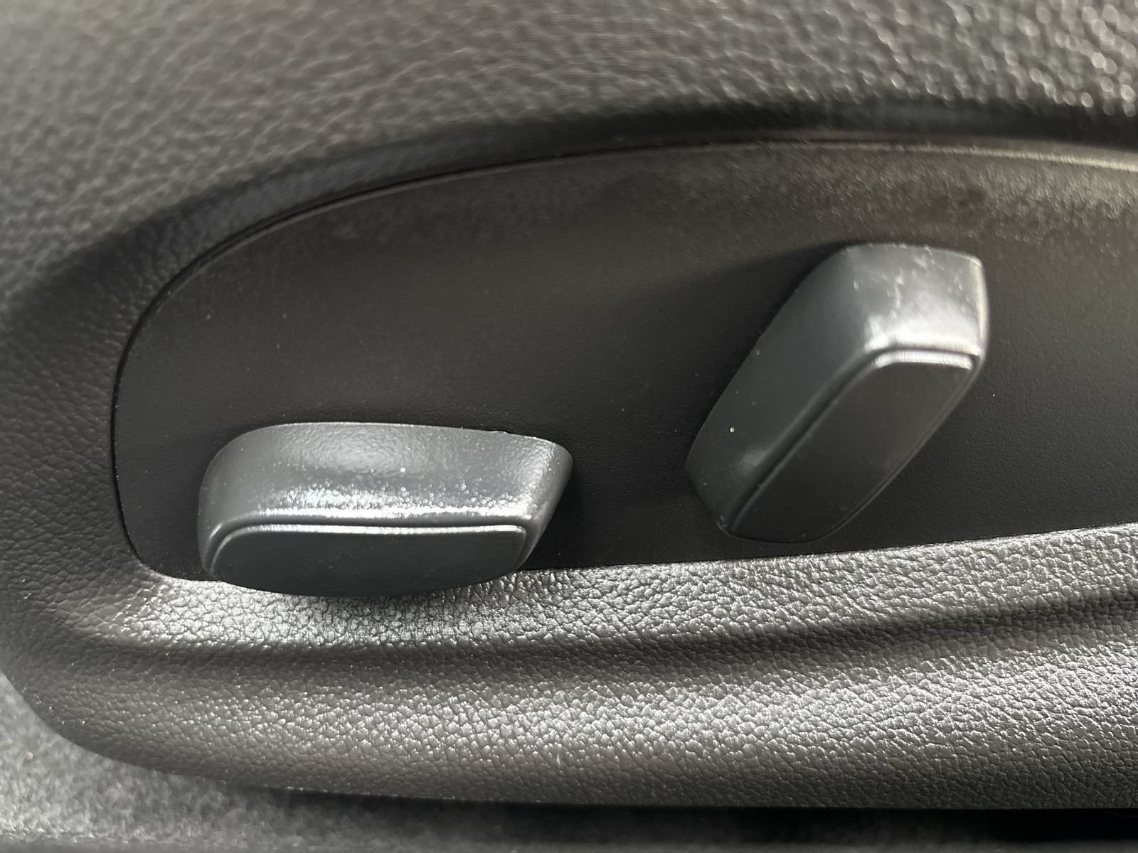 Used 2023 Chevrolet Camaro SS RWD image 13