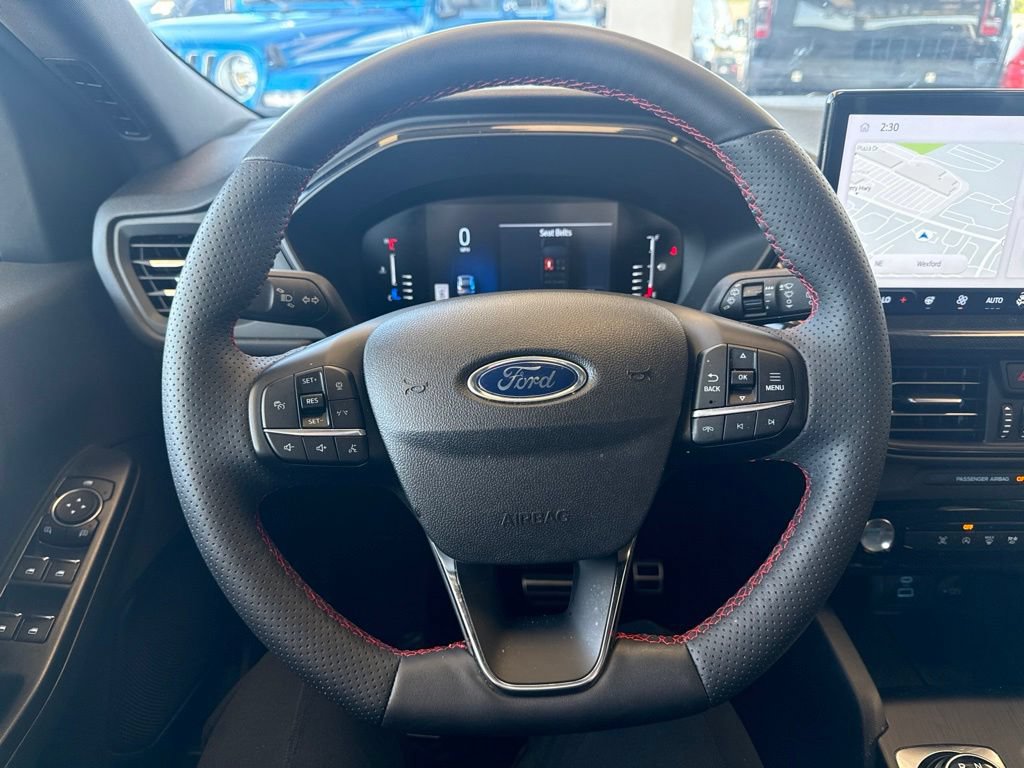 Certified 2023 Ford Escape ST-Line w/ Tech Pack #1 AWD/4WD image 17