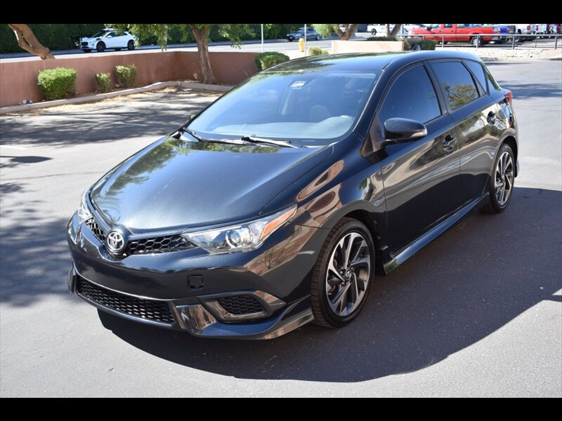 Used 2017 Toyota Corolla iM image 3