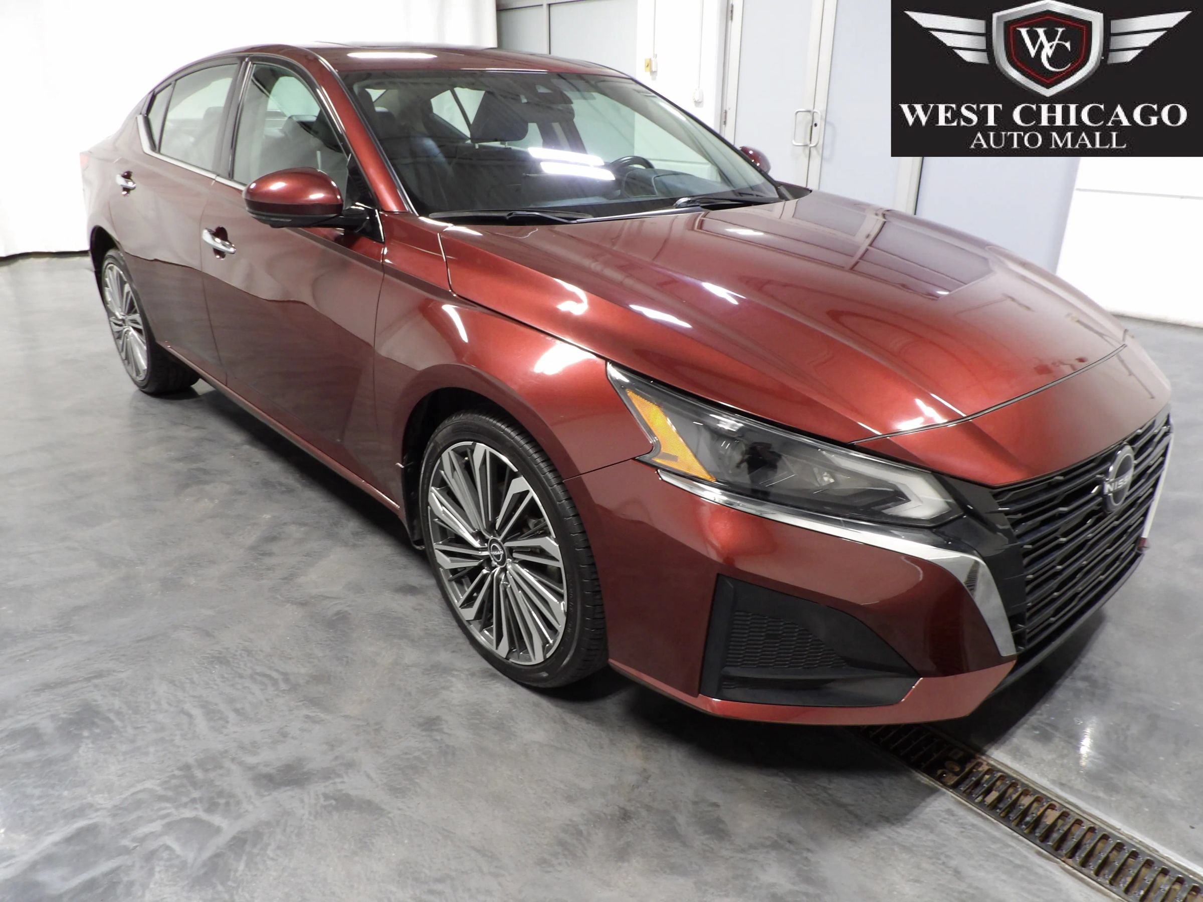 Used 2023 Nissan Altima 2.5 SL AWD/4WD image 1