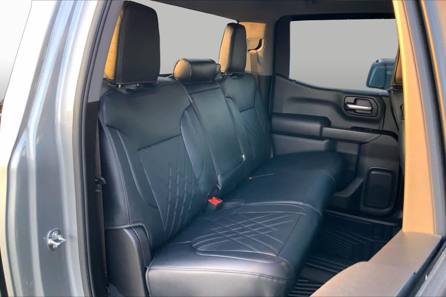 Used 2025 Chevrolet Silverado 1500 Custom Trail Boss AWD/4WD image 15