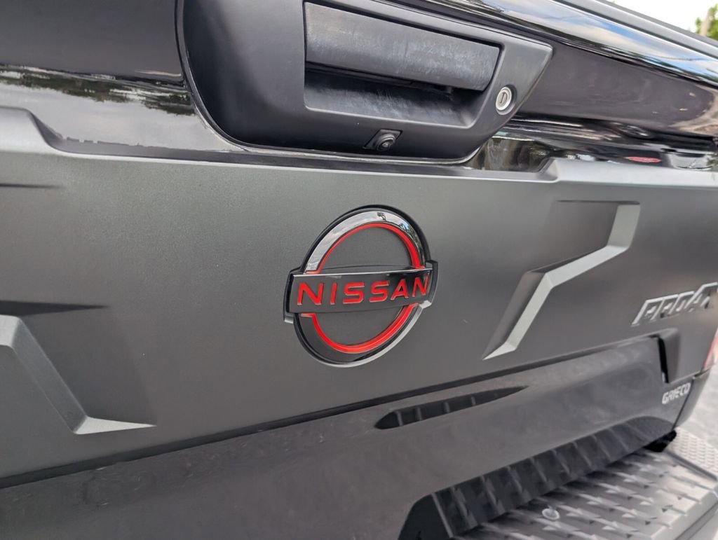 Certified 2023 Nissan Titan PRO-4X w/ Pro-4x Convenience Package AWD/4WD image 13