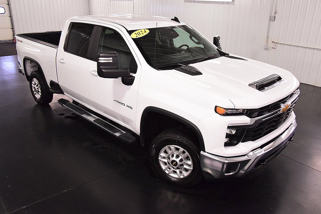 Used 2024 Chevrolet Silverado 2500 LT image 10