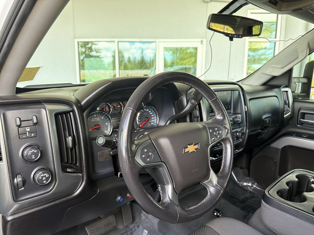Certified 2018 Chevrolet Silverado 1500 LT w/ All Star Edition AWD/4WD image 11