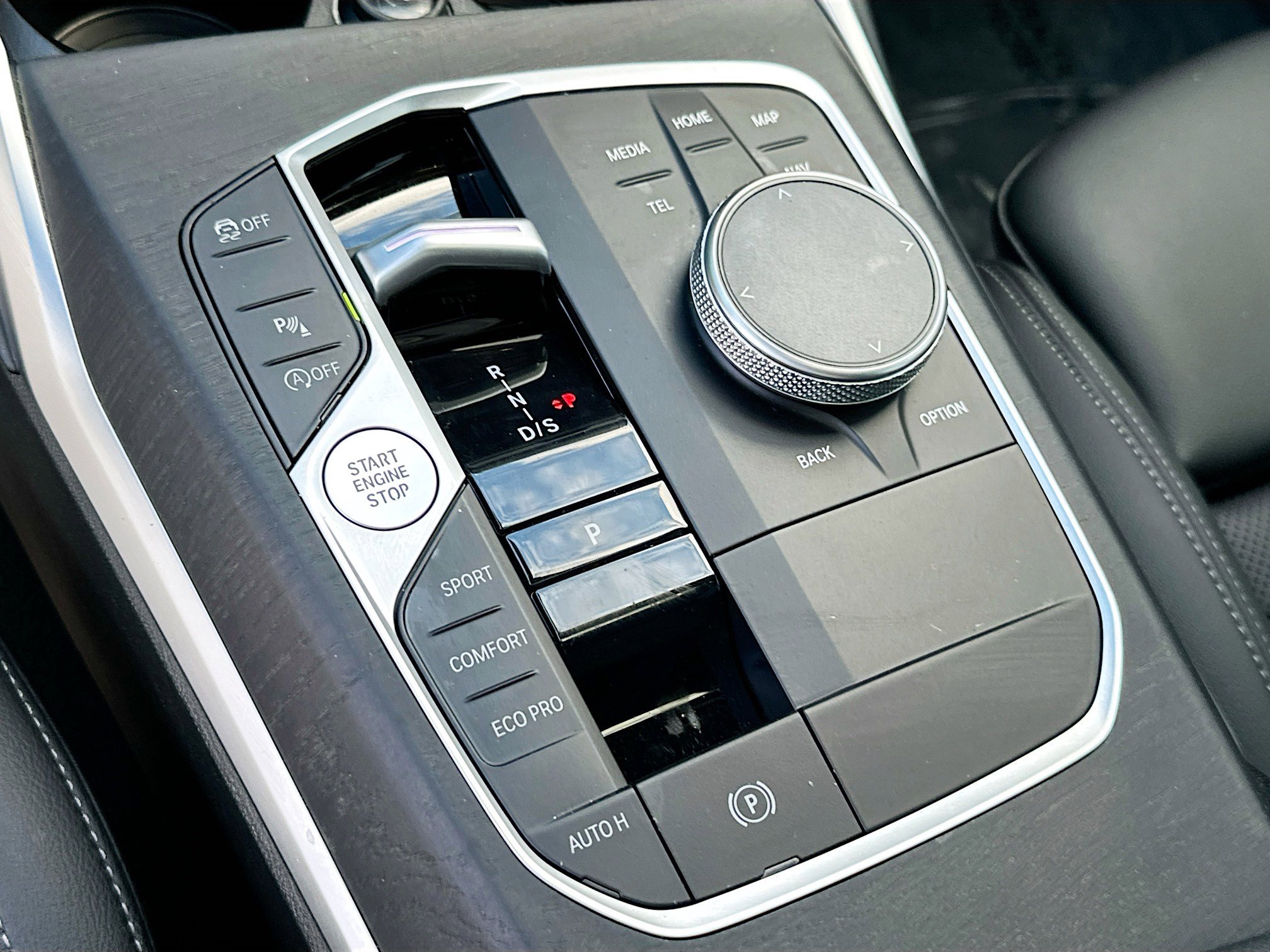 Certified 2024 BMW 330i Sedan w/ Convenience Package image 17