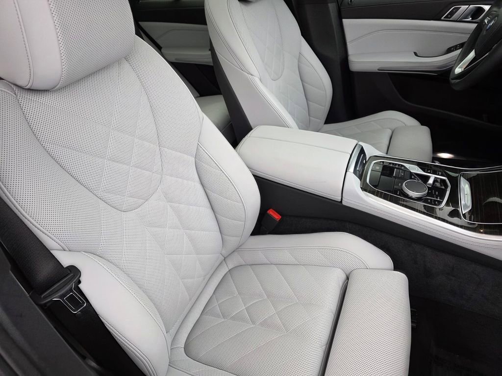 Used 2025 BMW X5 sDrive40i w/ Parking Assistance Package RWD image 28