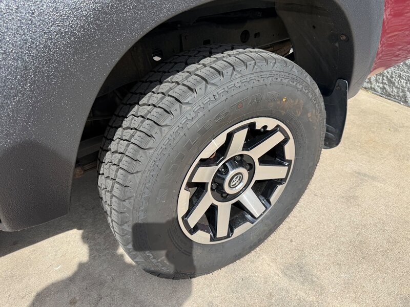 Used 2005 Toyota Tundra SR5 AWD/4WD image 10