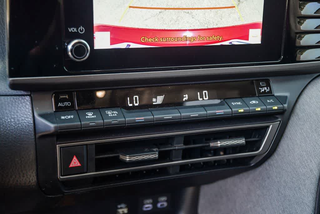 Used 2026 Toyota Camry LE w/ Convenience Package FWD image 22