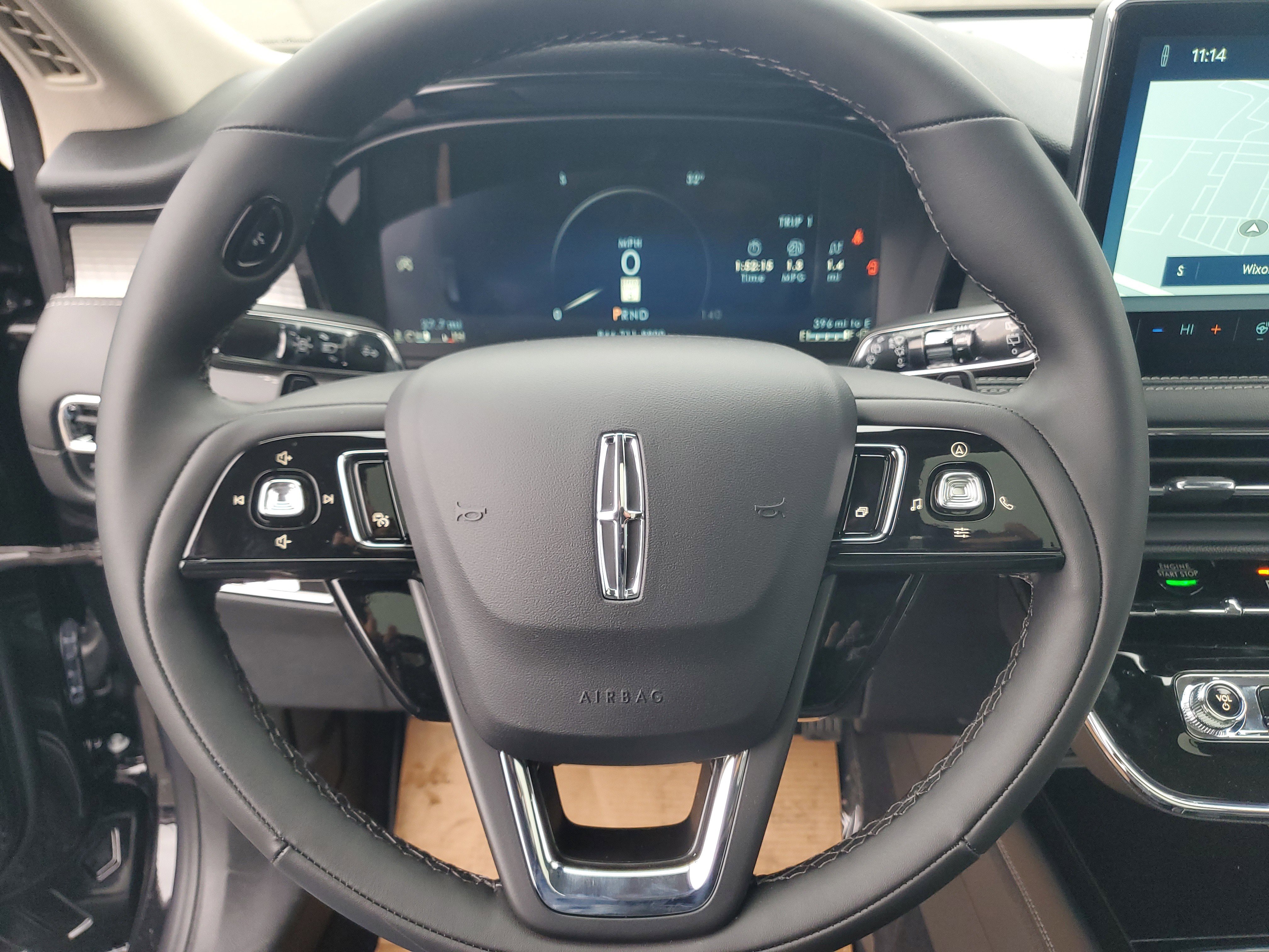 New 2026 Lincoln Corsair Premiere image 16