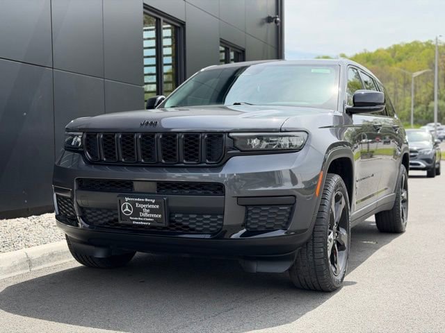Used 2022 Jeep Grand Cherokee L Laredo AWD/4WD image 3