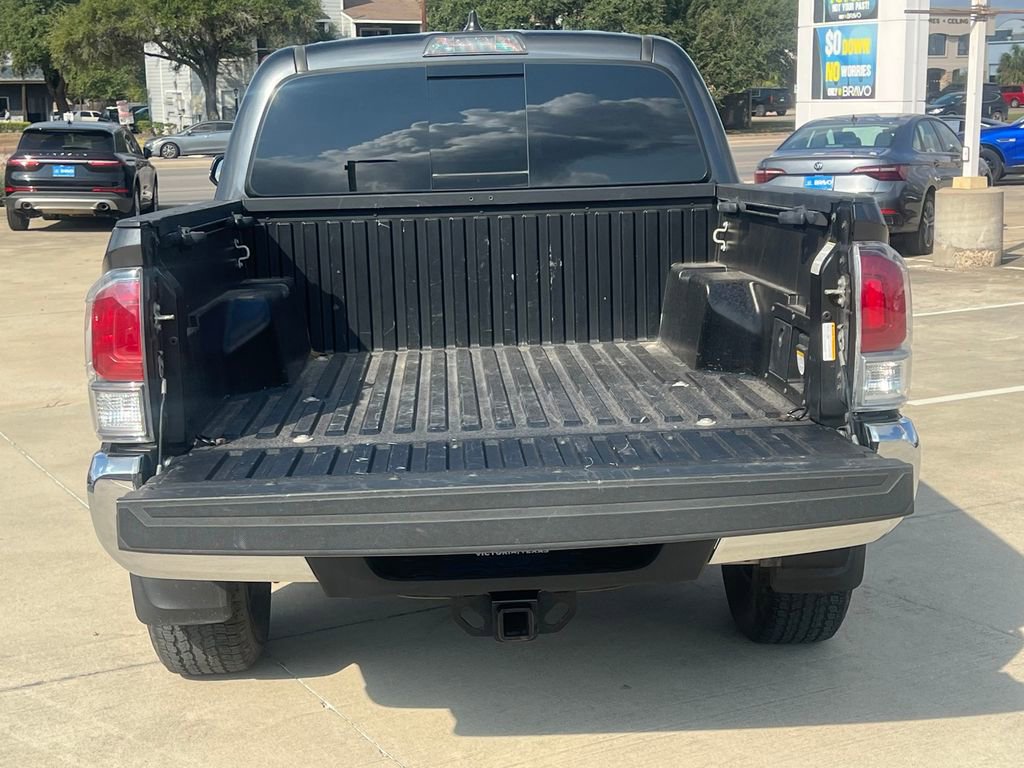 Used 2021 Toyota Tacoma TRD Off-Road image 13