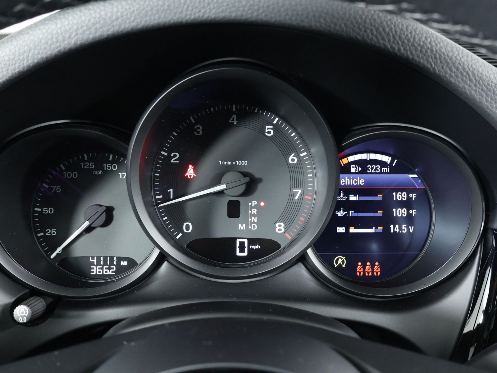 Certified 2026 Porsche Macan AWD/4WD image 16