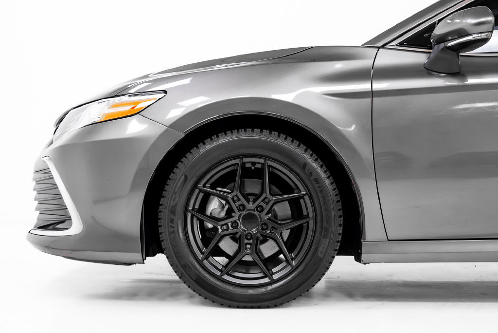 Used 2023 Toyota Camry XLE FWD image 25