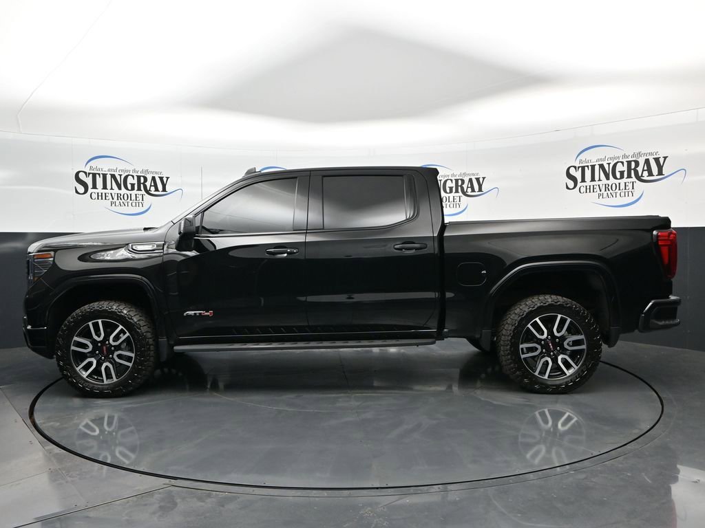 Used 2024 GMC Sierra 1500 AT4 w/ Technology Package image 4