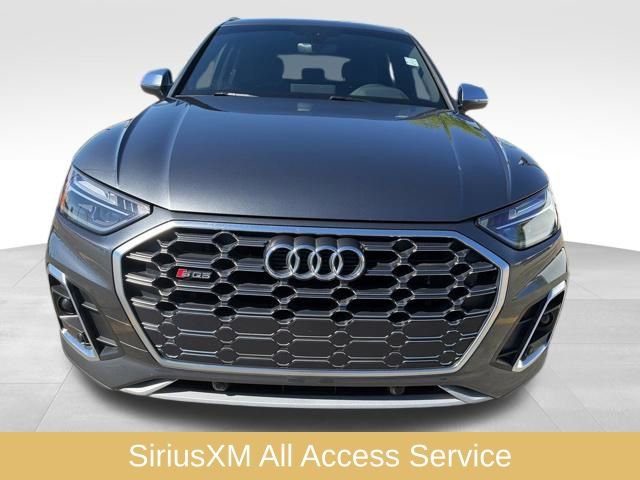 Used 2022 Audi SQ5 Premium w/ Convenience Package image 2