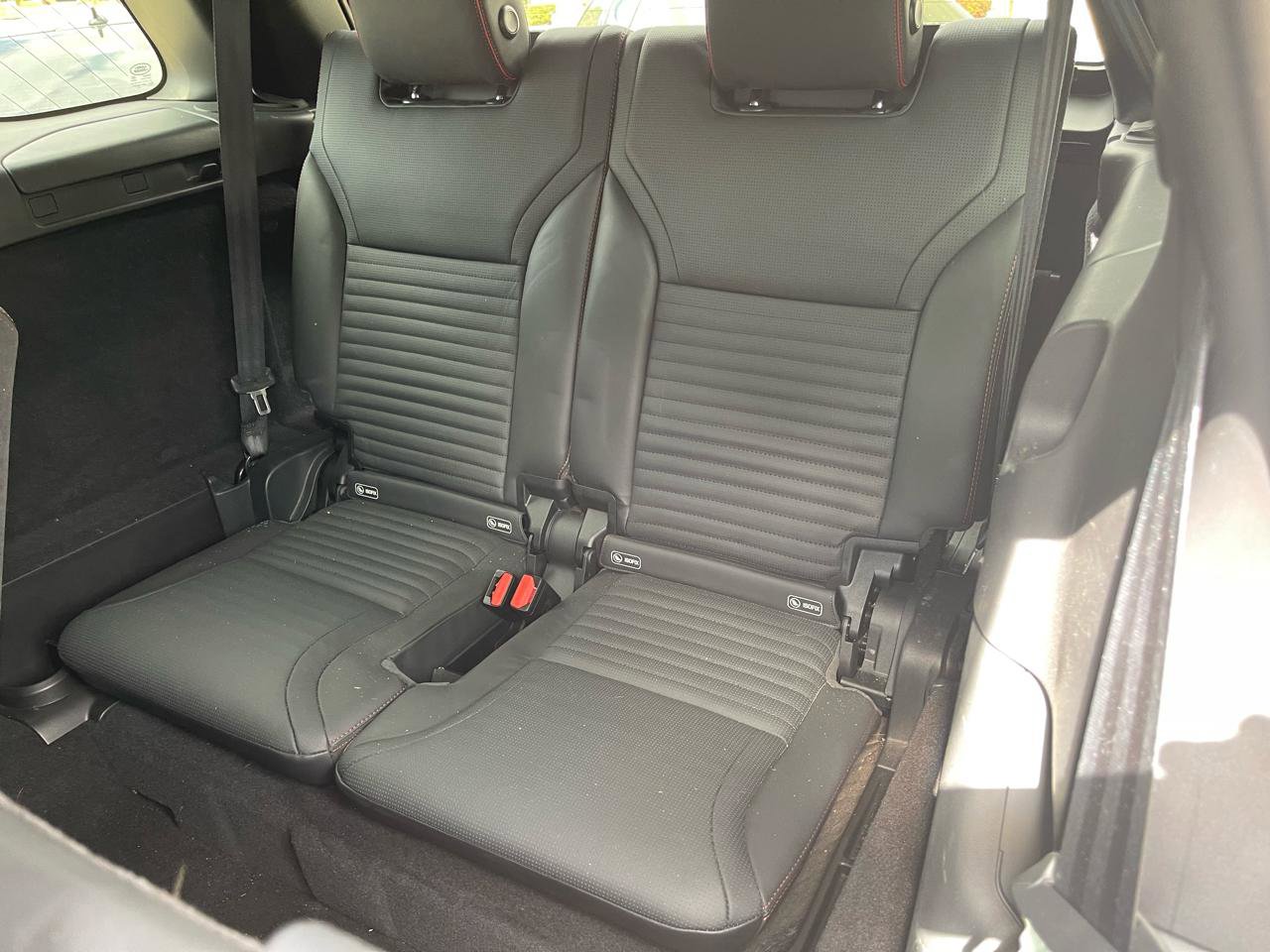 Used 2017 Land Rover Discovery HSE Luxury AWD/4WD image 17