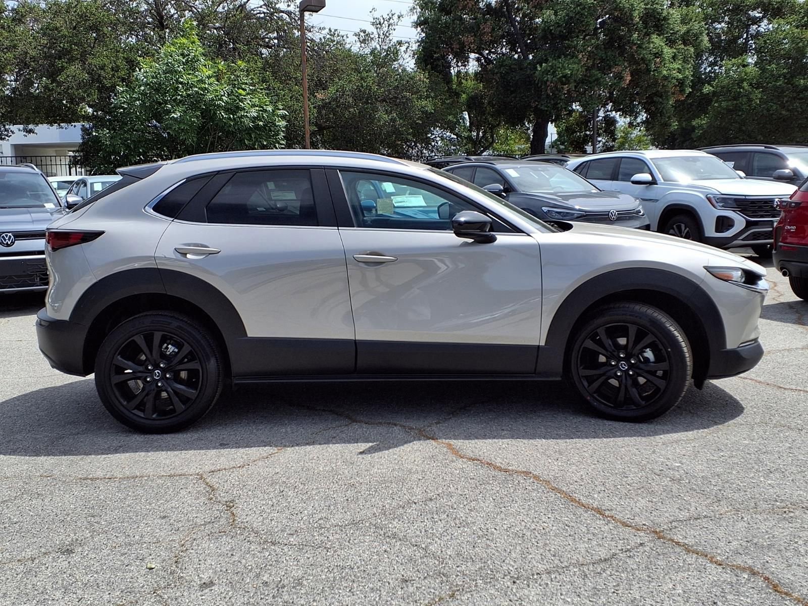Used 2024 MAZDA CX-30 AWD 2.5 S w/ Select Sport Pkg image 3