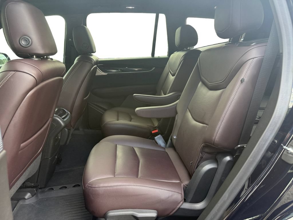 Used 2022 Cadillac XT6 Premium Luxury FWD image 13