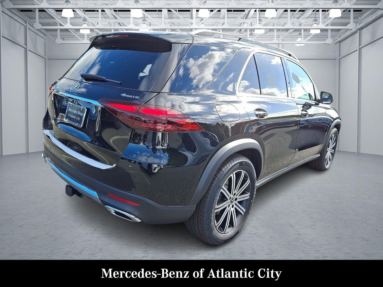 Used 2026 Mercedes-Benz GLE 350 4MATIC image 4