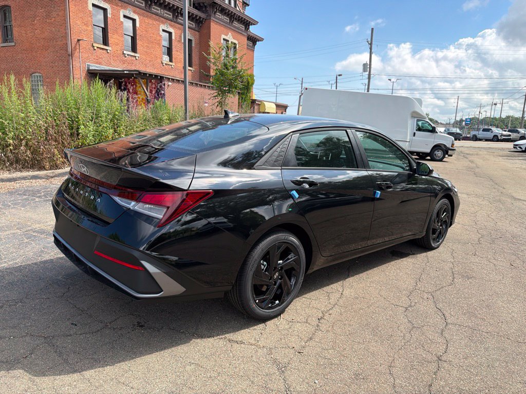 New 2026 Hyundai Elantra Sport FWD image 7