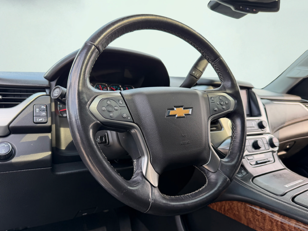 Used 2020 Chevrolet Tahoe Premier AWD/4WD image 36