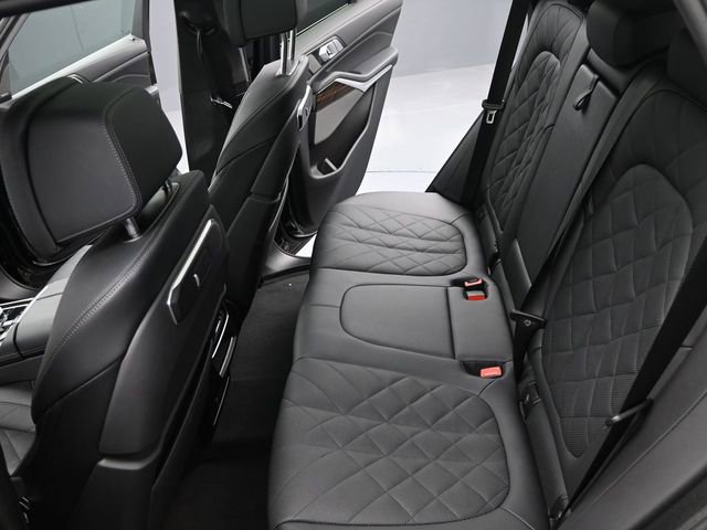 Used 2025 BMW X5 xDrive40i image 17