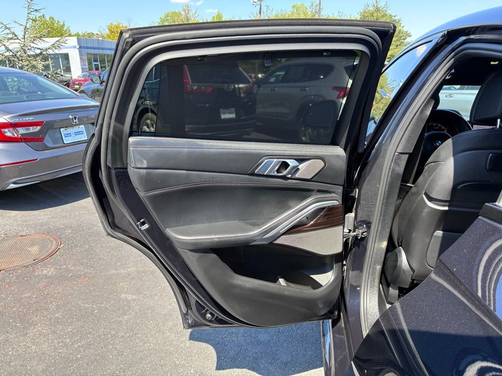 Used 2023 BMW X6 M50i w/ Executive Package AWD/4WD image 54