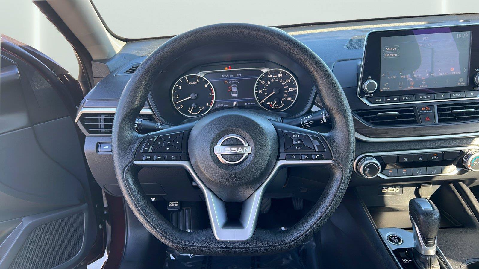 Used 2025 Nissan Altima 2.5 SV FWD image 12