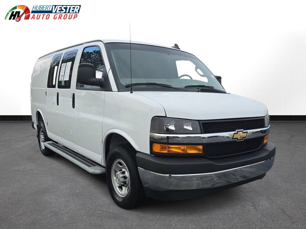Used 2024 Chevrolet Express 2500 w/ Driver Convenience Package image 4