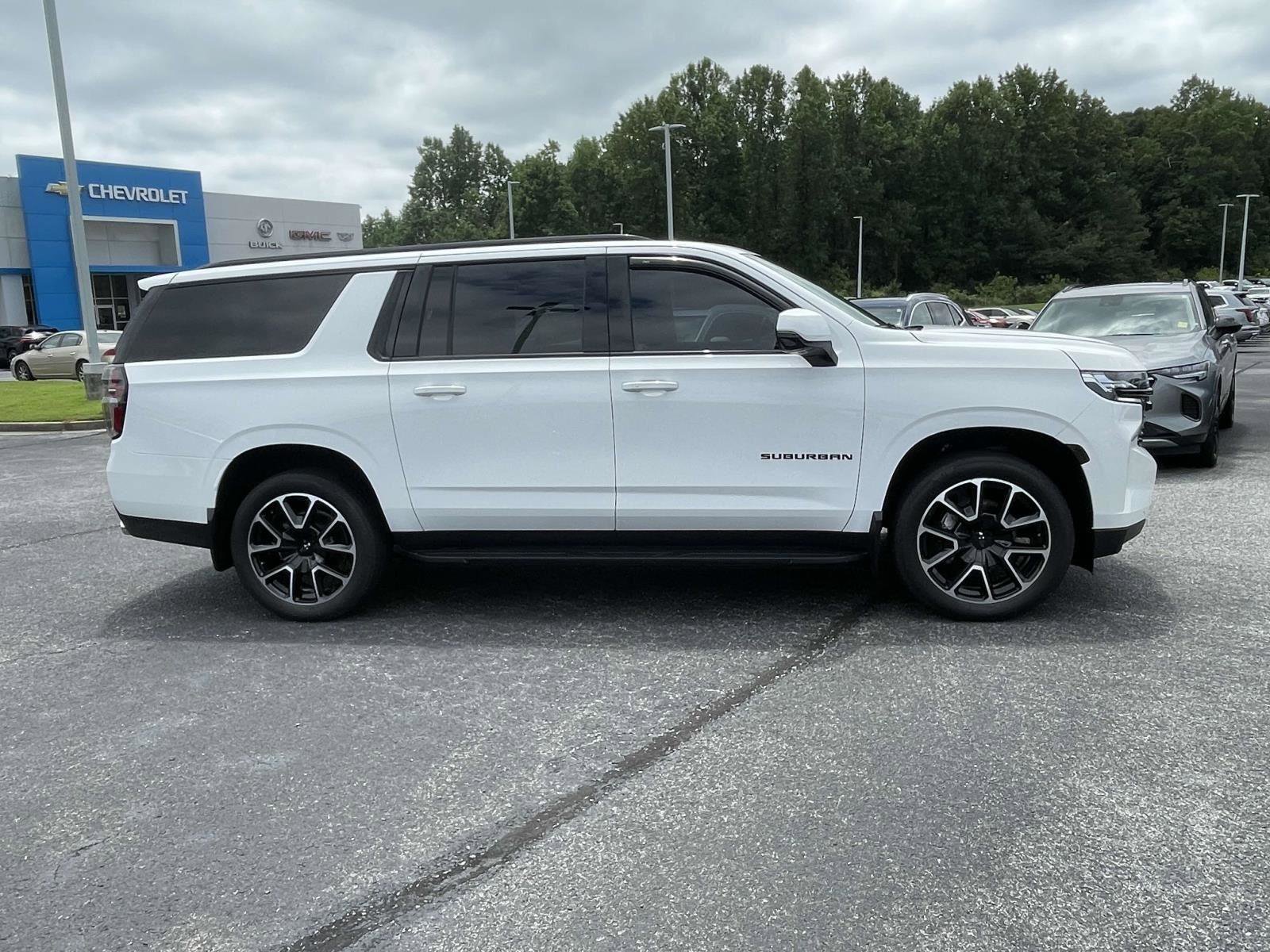 Certified 2024 Chevrolet Suburban RST w/ Sport Performance Package image 13