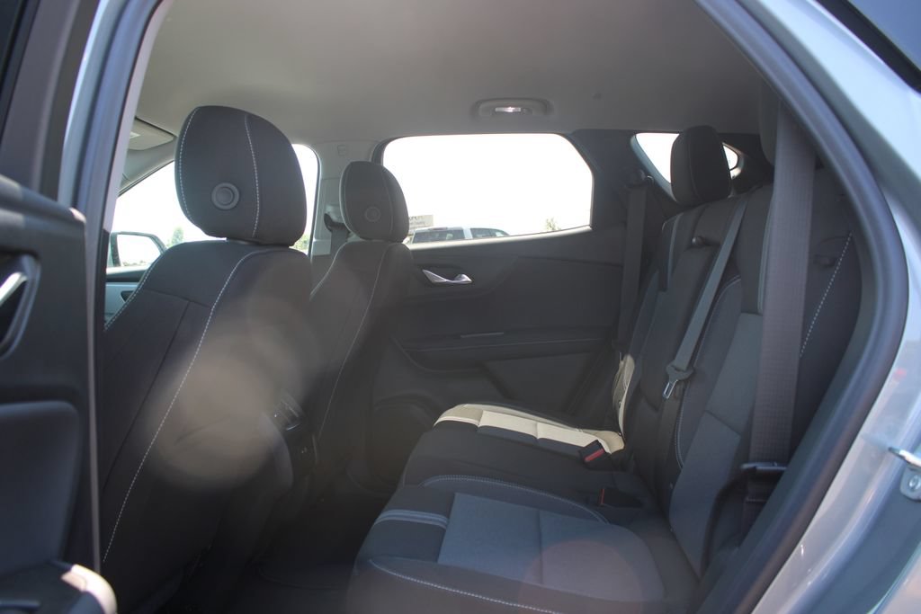 New 2026 Chevrolet Blazer LT w/ Convenience Package FWD image 27