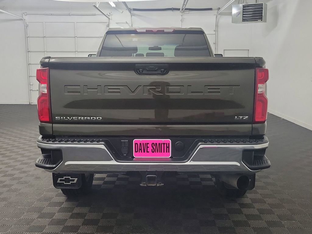 Used 2023 Chevrolet Silverado 3500 LTZ image 9